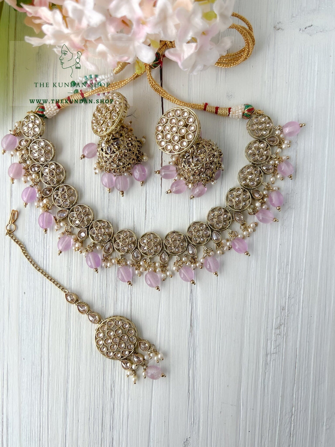A Nice Touch in Lilac Necklace Sets THE KUNDAN SHOP