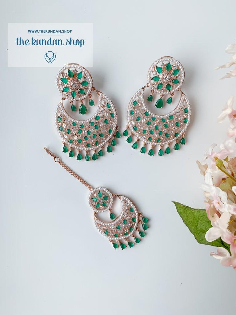 Decisive in Rose Gold & Emerald Earrings + Tikka THE KUNDAN SHOP