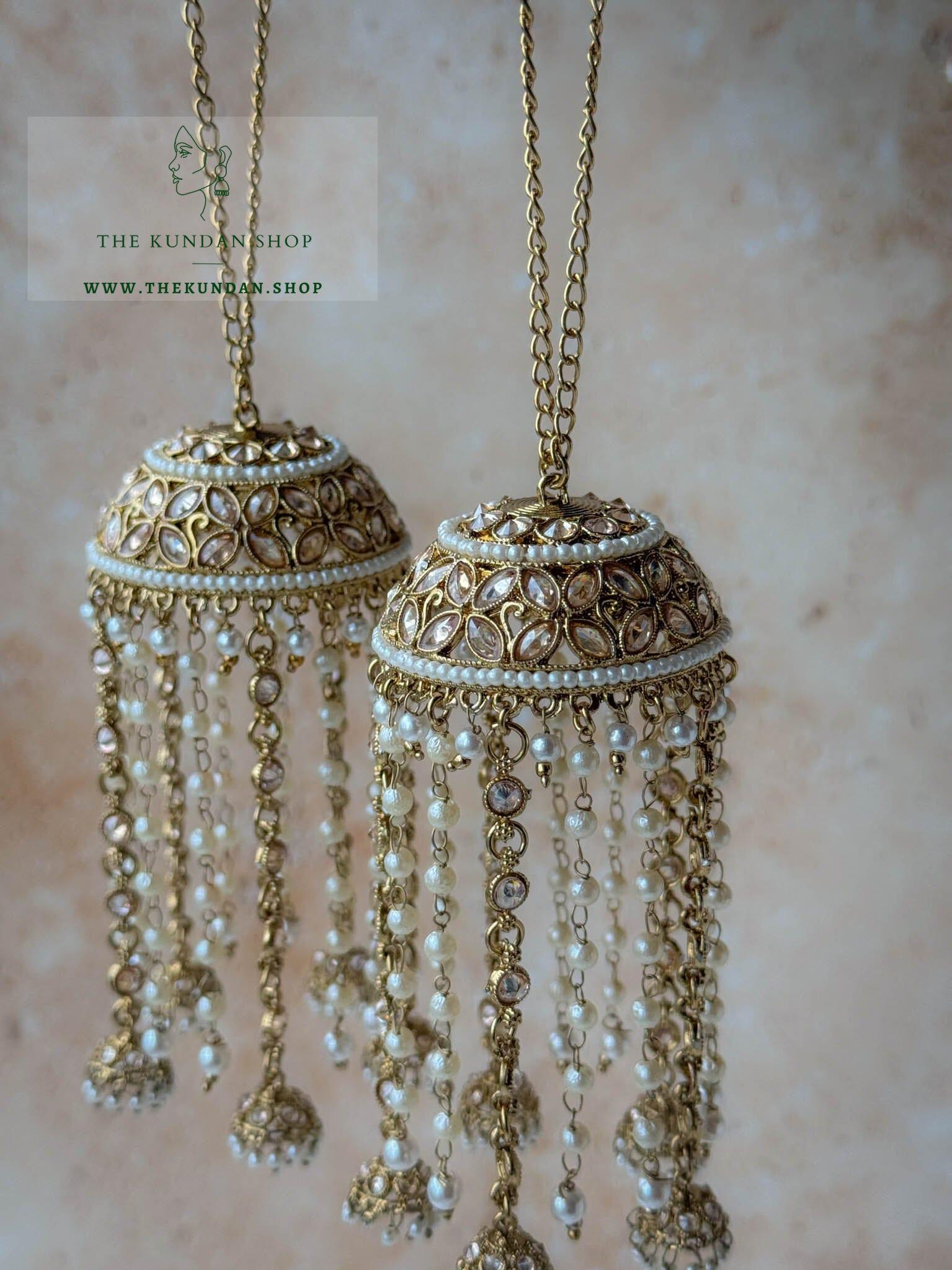 Floral Details // Dainty Kaleeray Kaleeray THE KUNDAN SHOP 