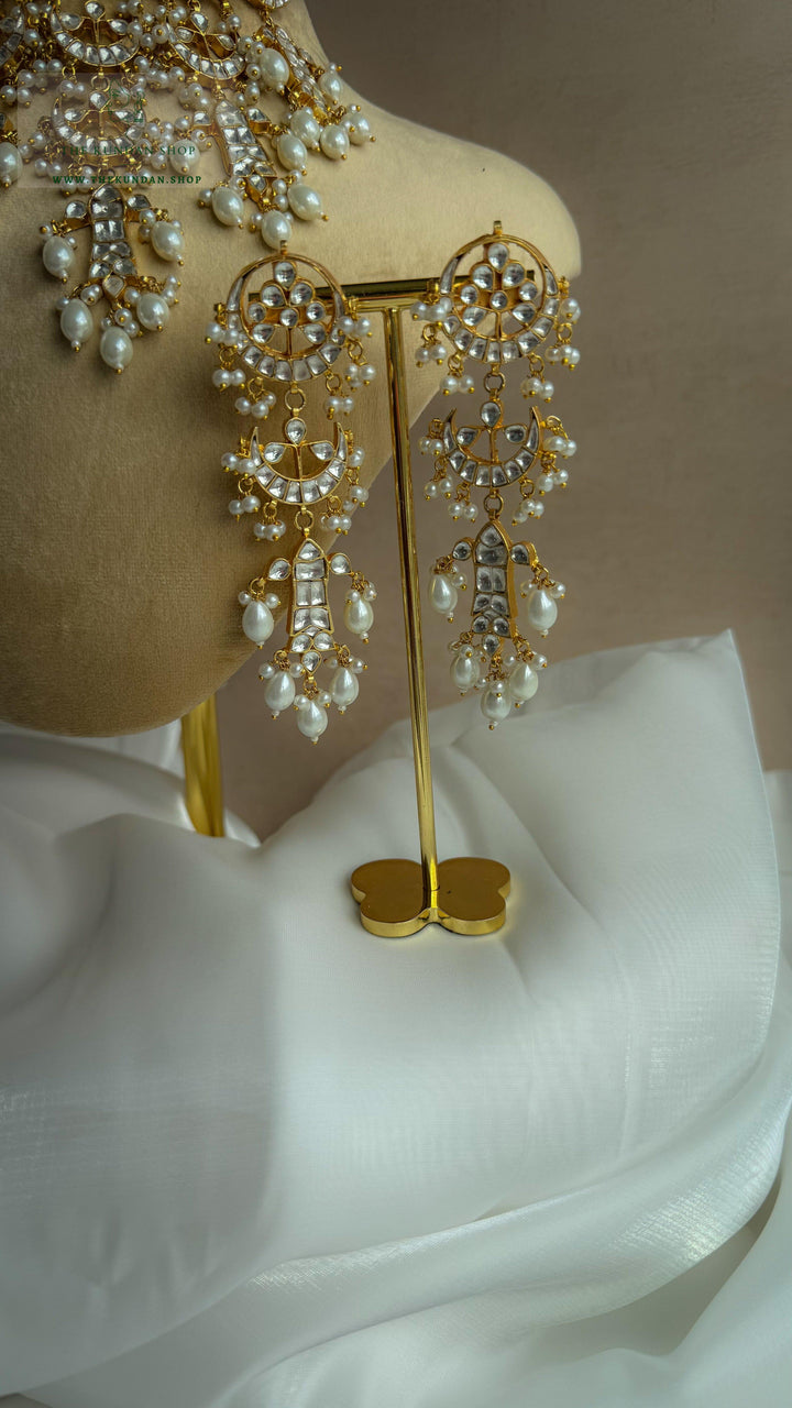 Conscious in Kundan Necklace Sets THE KUNDAN SHOP 