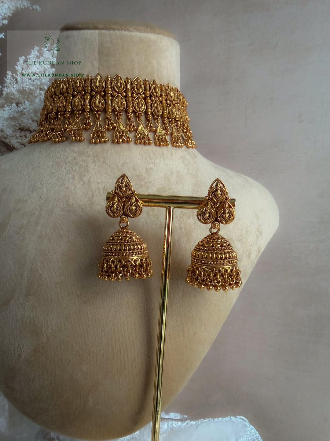 Dynast // Antique Choker Necklace Sets THE KUNDAN SHOP 