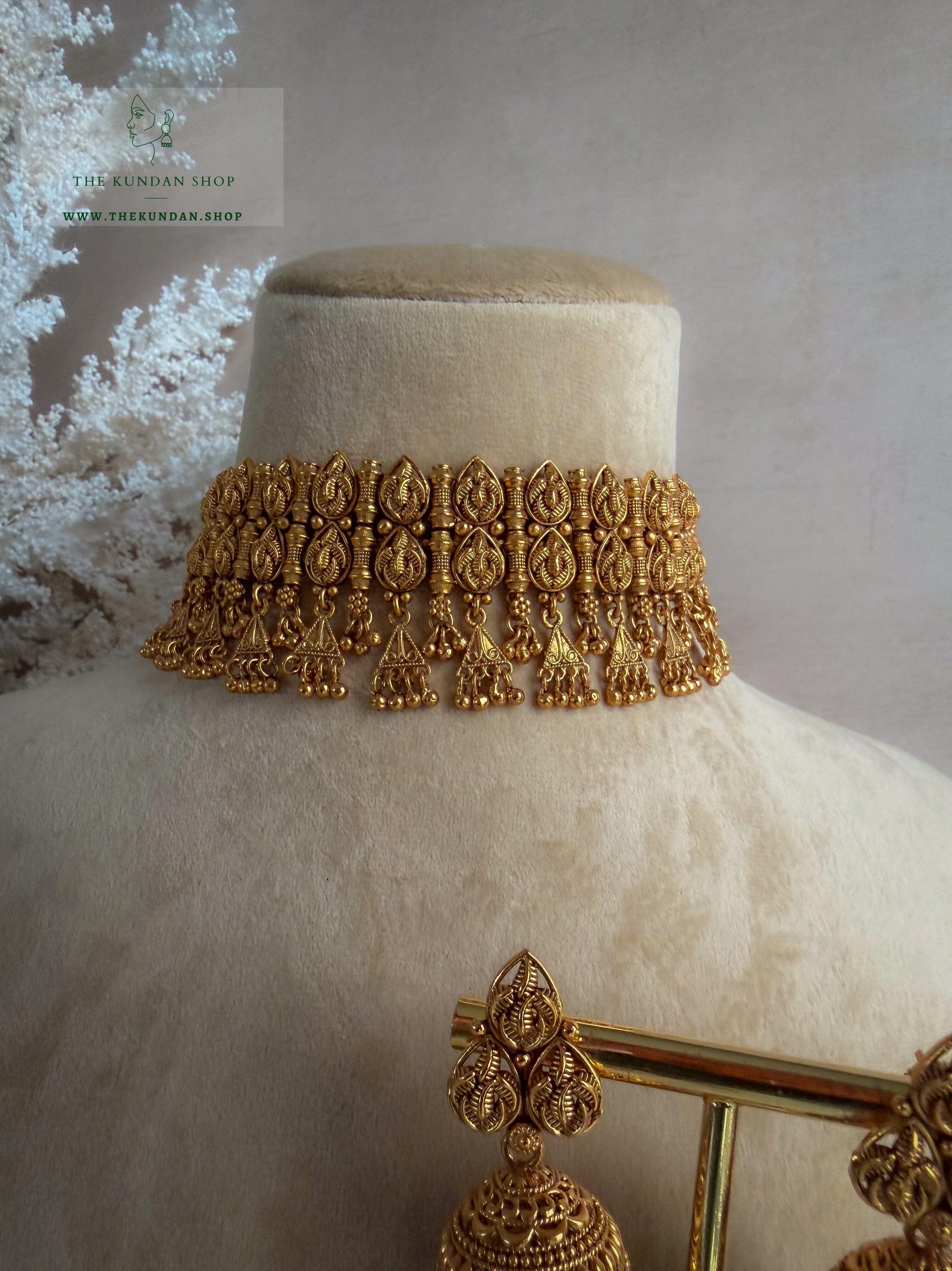 Dynast // Antique Choker Necklace Sets THE KUNDAN SHOP 
