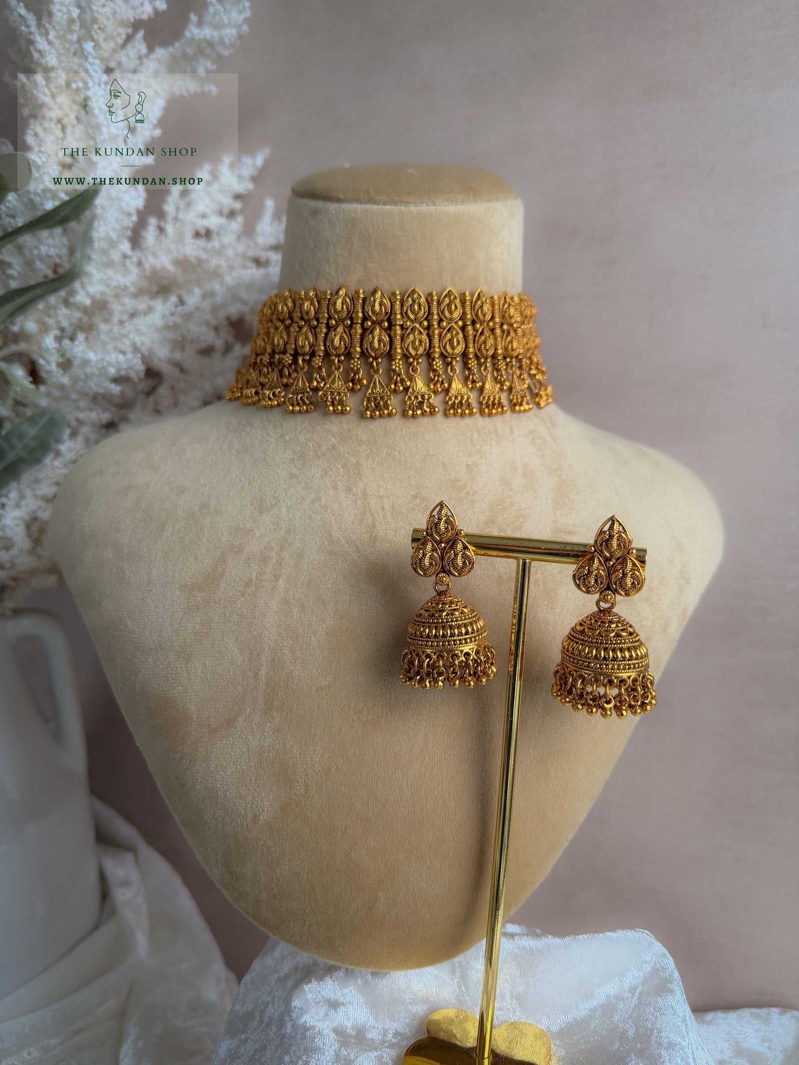 Dynast // Antique Choker Necklace Sets THE KUNDAN SHOP 
