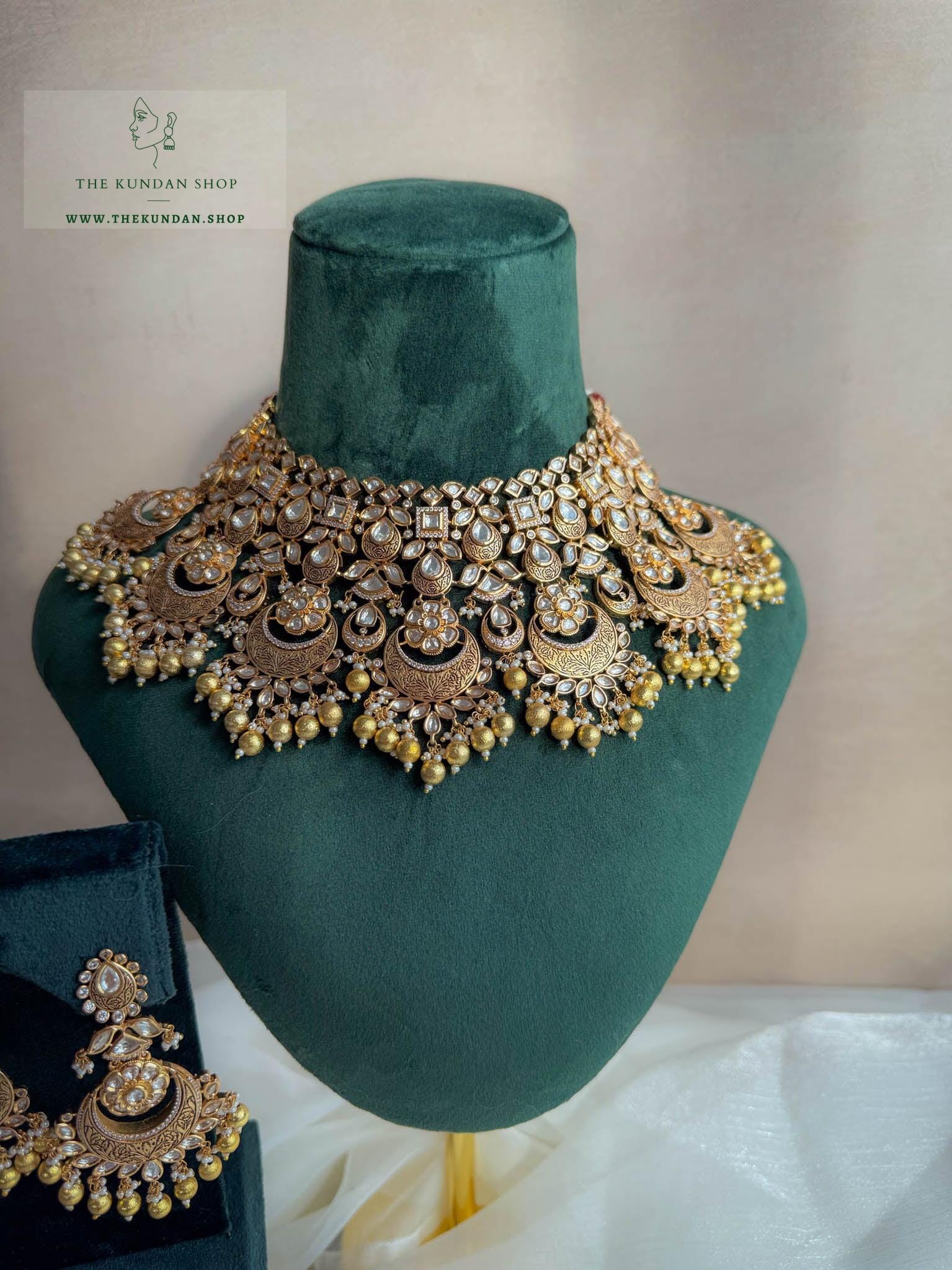 Amend in Golden Necklace Sets THE KUNDAN SHOP 