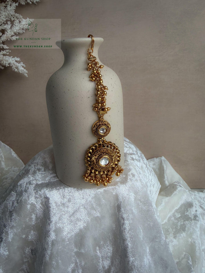 Crowned // Antique Maangtikkas Maangtikka THE KUNDAN SHOP 