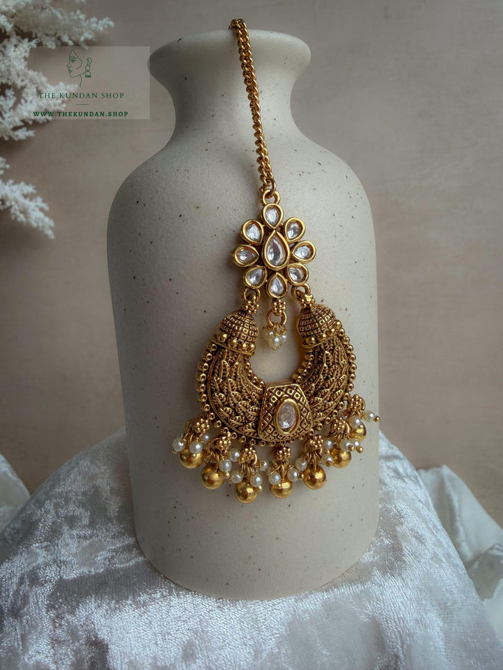 Crowned // Antique Maangtikkas Maangtikka THE KUNDAN SHOP 