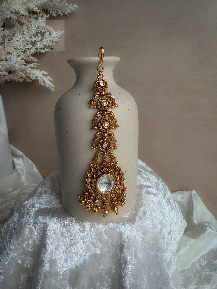 Crowned // Antique Maangtikkas Maangtikka THE KUNDAN SHOP 