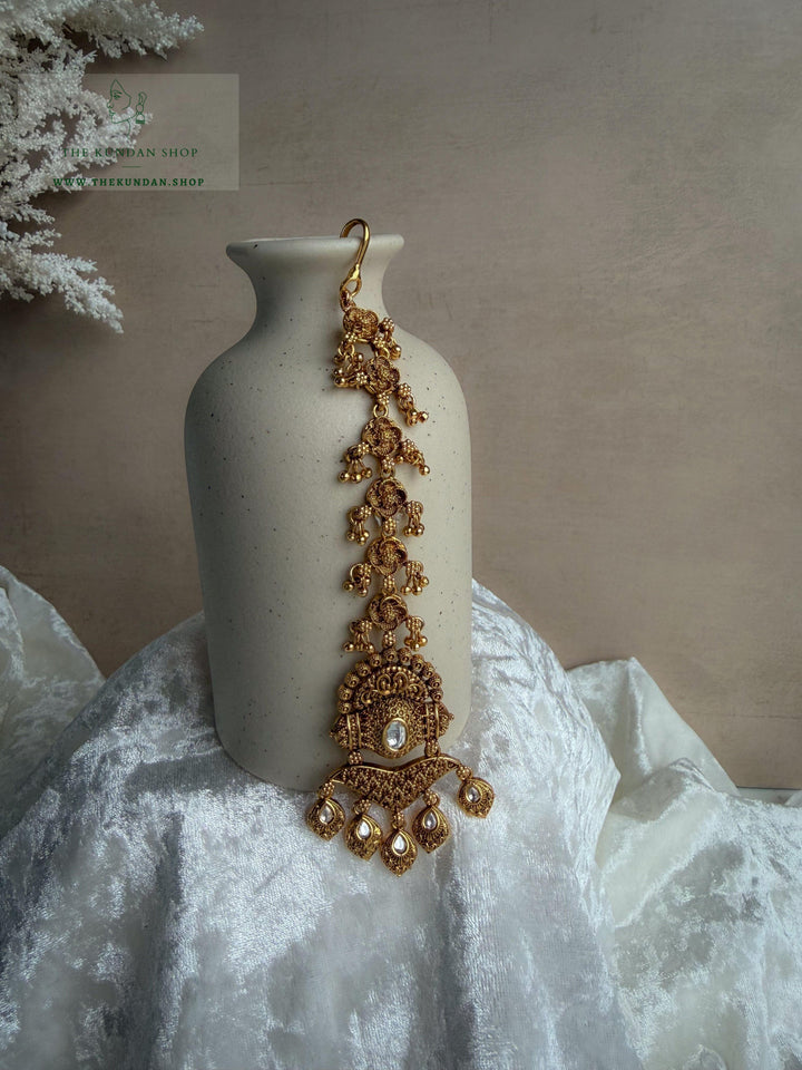Crowned // Antique Maangtikkas Maangtikka THE KUNDAN SHOP 