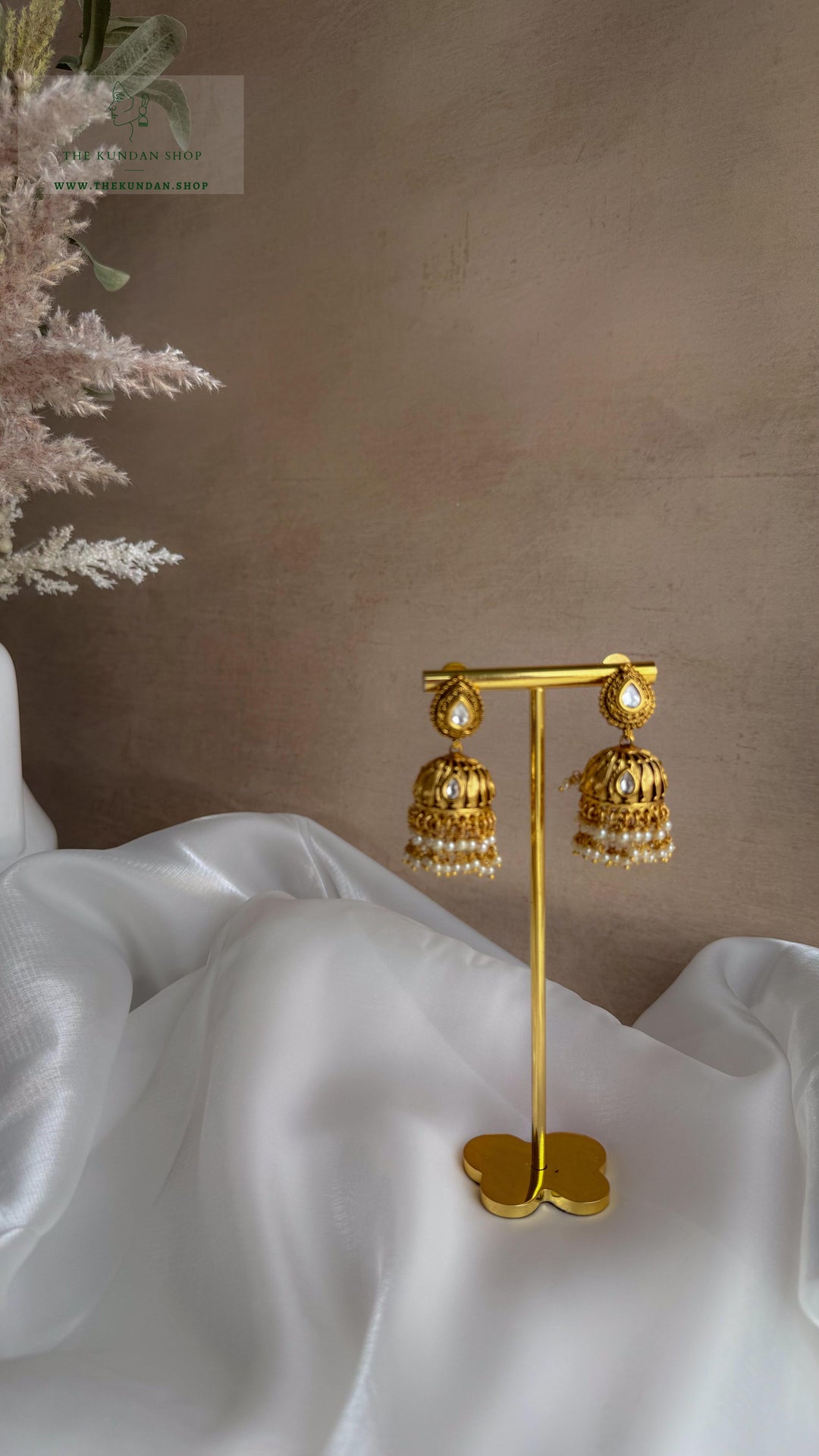Entitled // Antique Jhumki Earrings THE KUNDAN SHOP 