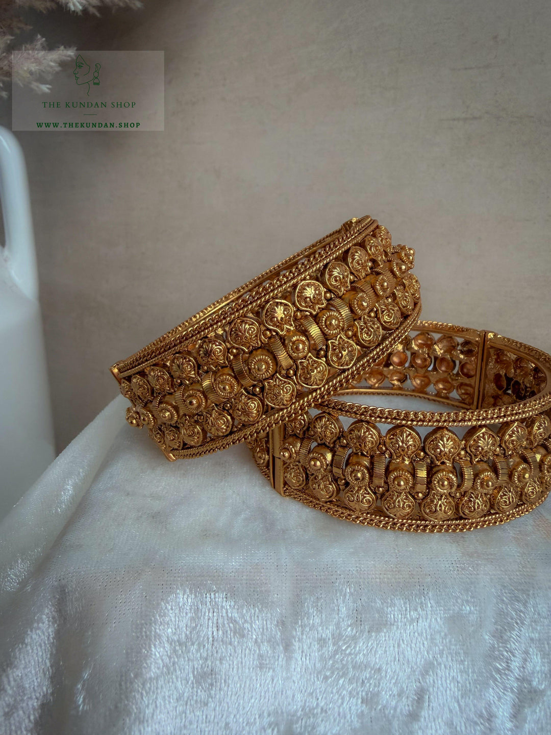 Impressive Kadde in Antique Bangles THE KUNDAN SHOP 