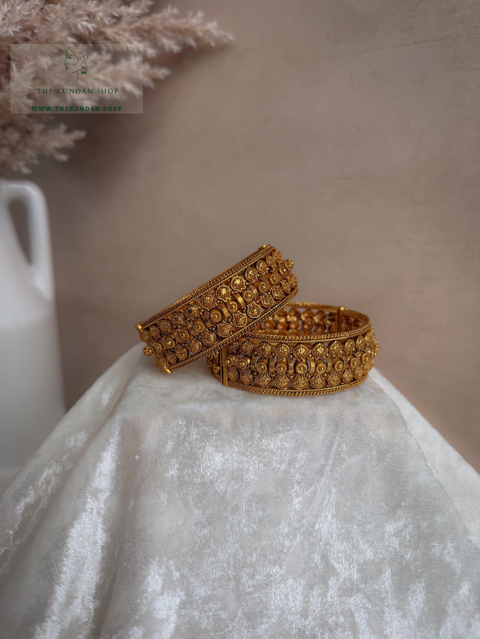 Impressive Kadde in Antique Bangles THE KUNDAN SHOP 