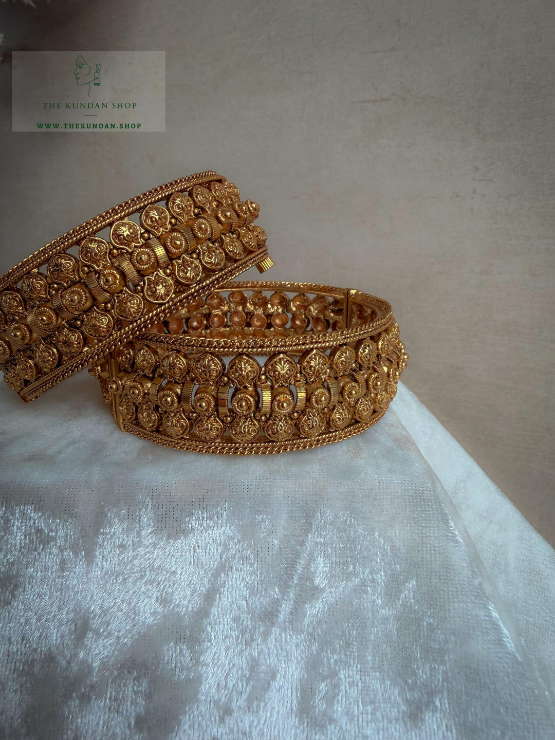 Impressive Kadde in Antique Bangles THE KUNDAN SHOP 