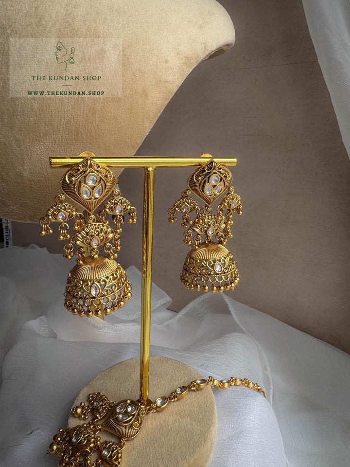 Cherished Heritage in Golden Necklace Sets THE KUNDAN SHOP 