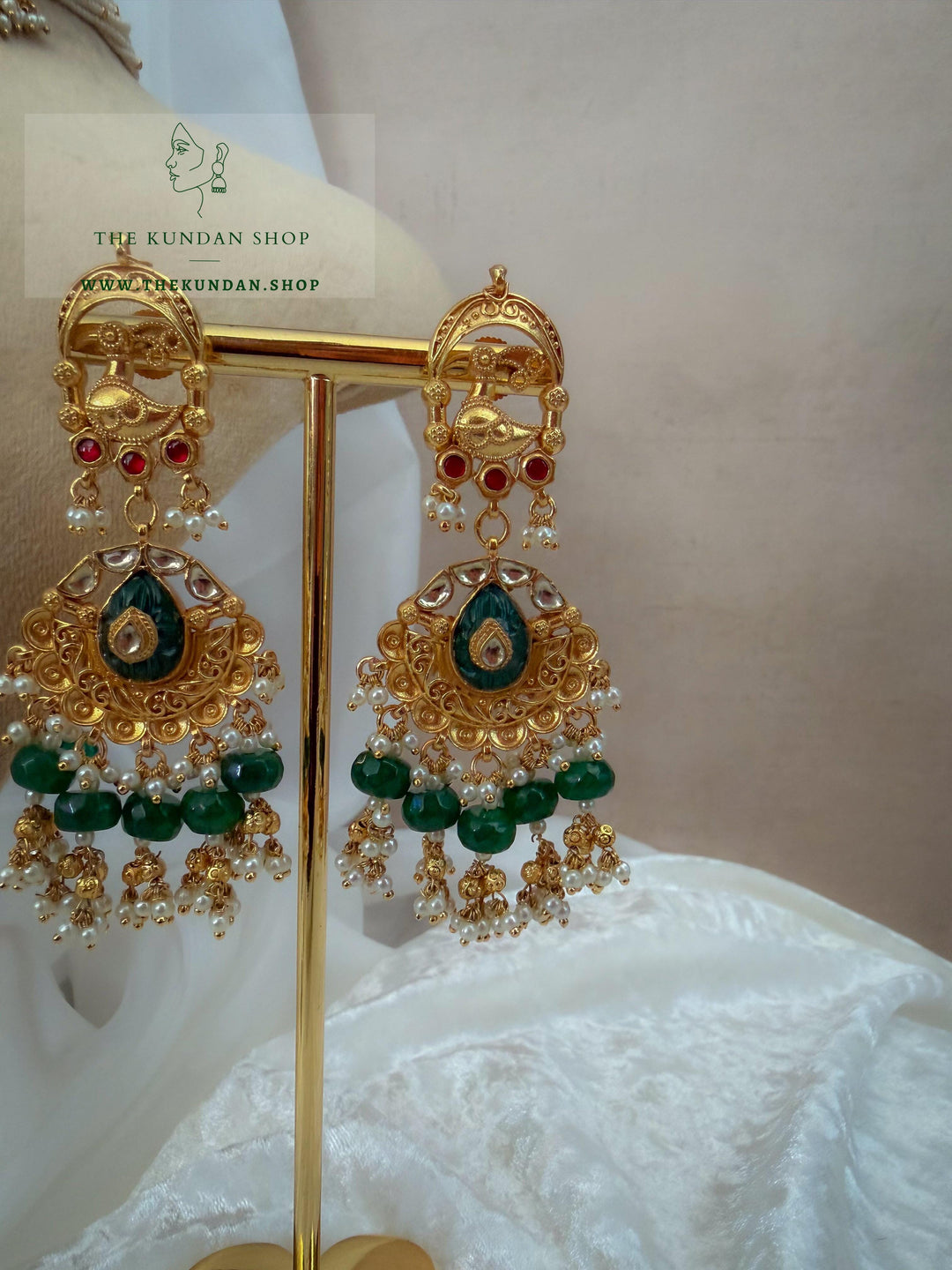 Moorni Palace in Green Necklace Sets THE KUNDAN SHOP 