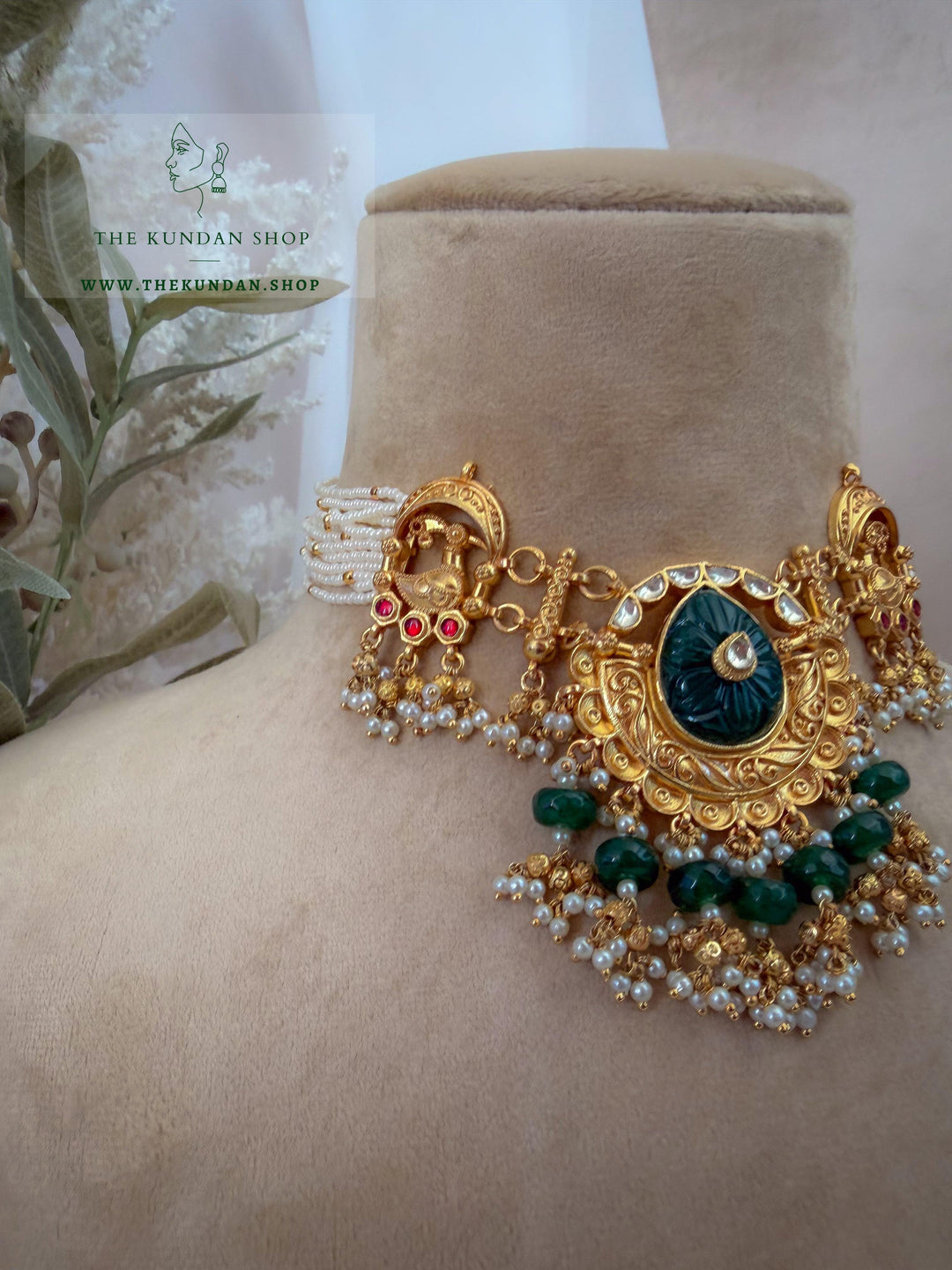 Moorni Palace in Green Necklace Sets THE KUNDAN SHOP 