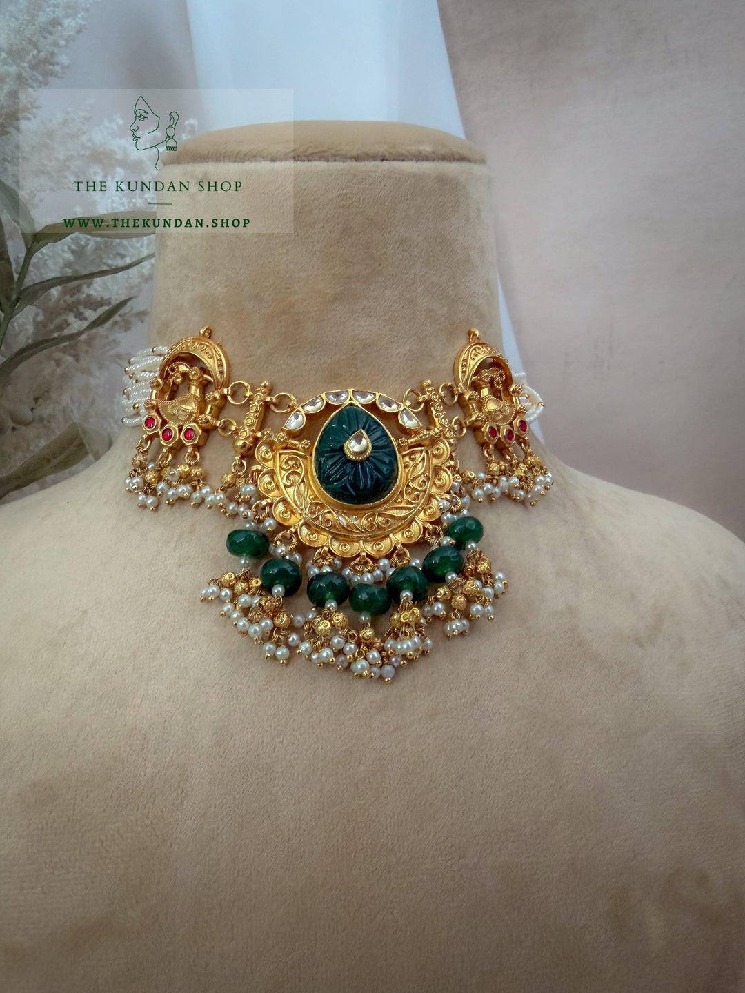 Moorni Palace in Green Necklace Sets THE KUNDAN SHOP 