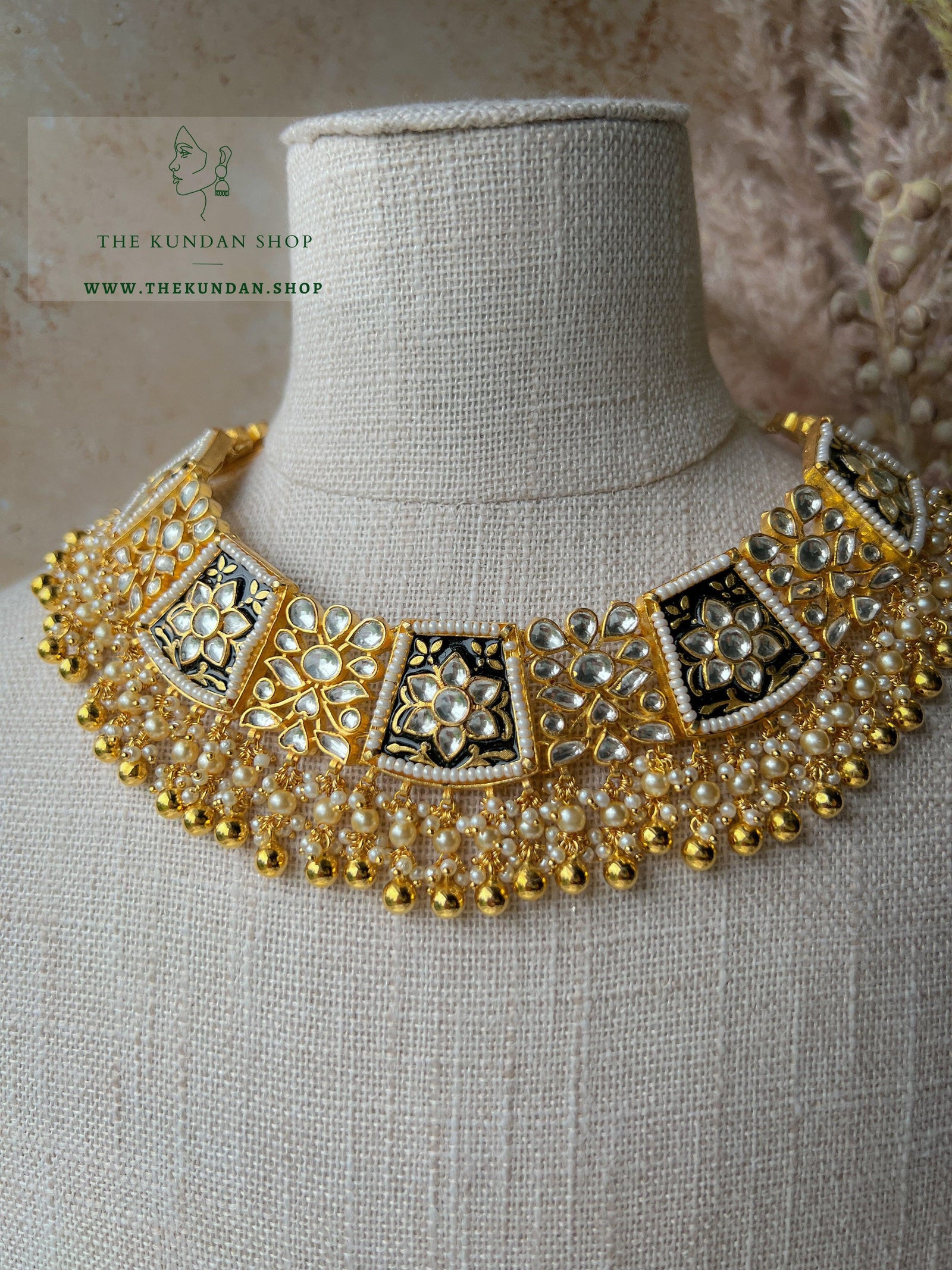 Appreciative in Black Necklace Sets THE KUNDAN SHOP 