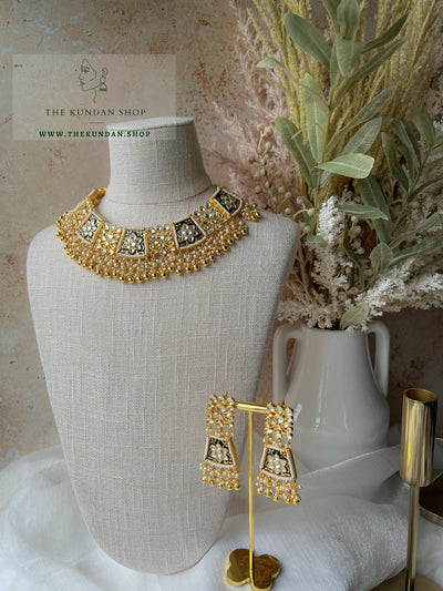 Appreciative in Black Necklace Sets THE KUNDAN SHOP 