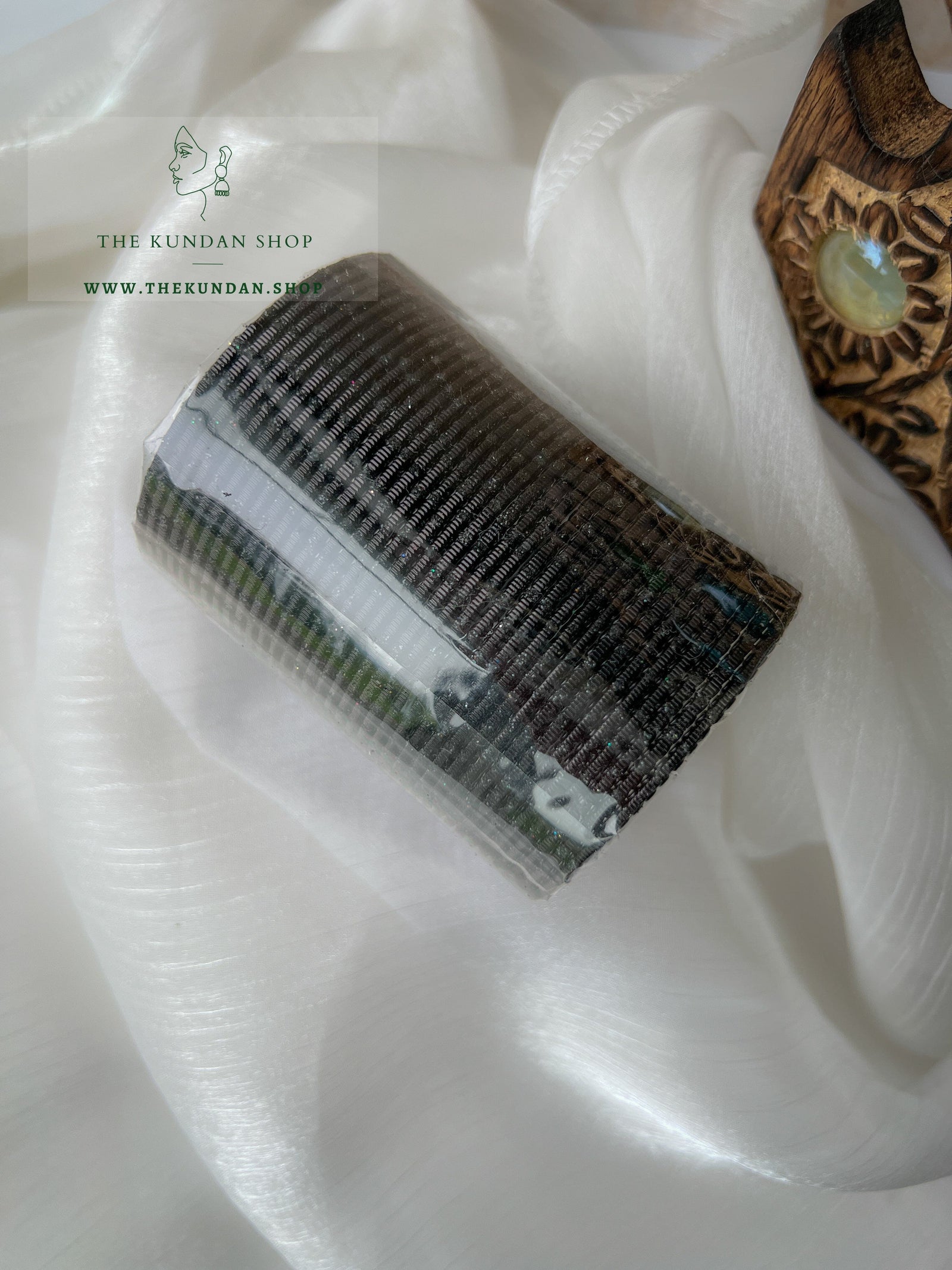 Sparkle & Sheen Bangles in Black Bangles THE KUNDAN SHOP 