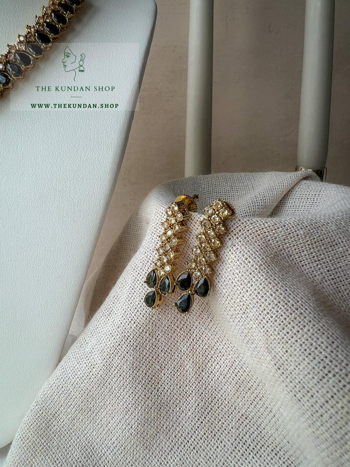 Nominal Polki in Black Necklace Sets THE KUNDAN SHOP 