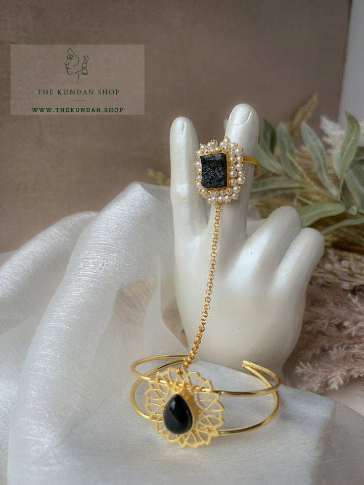 Stones in Black // Bracelet + Ring Combo Bangles THE KUNDAN SHOP 
