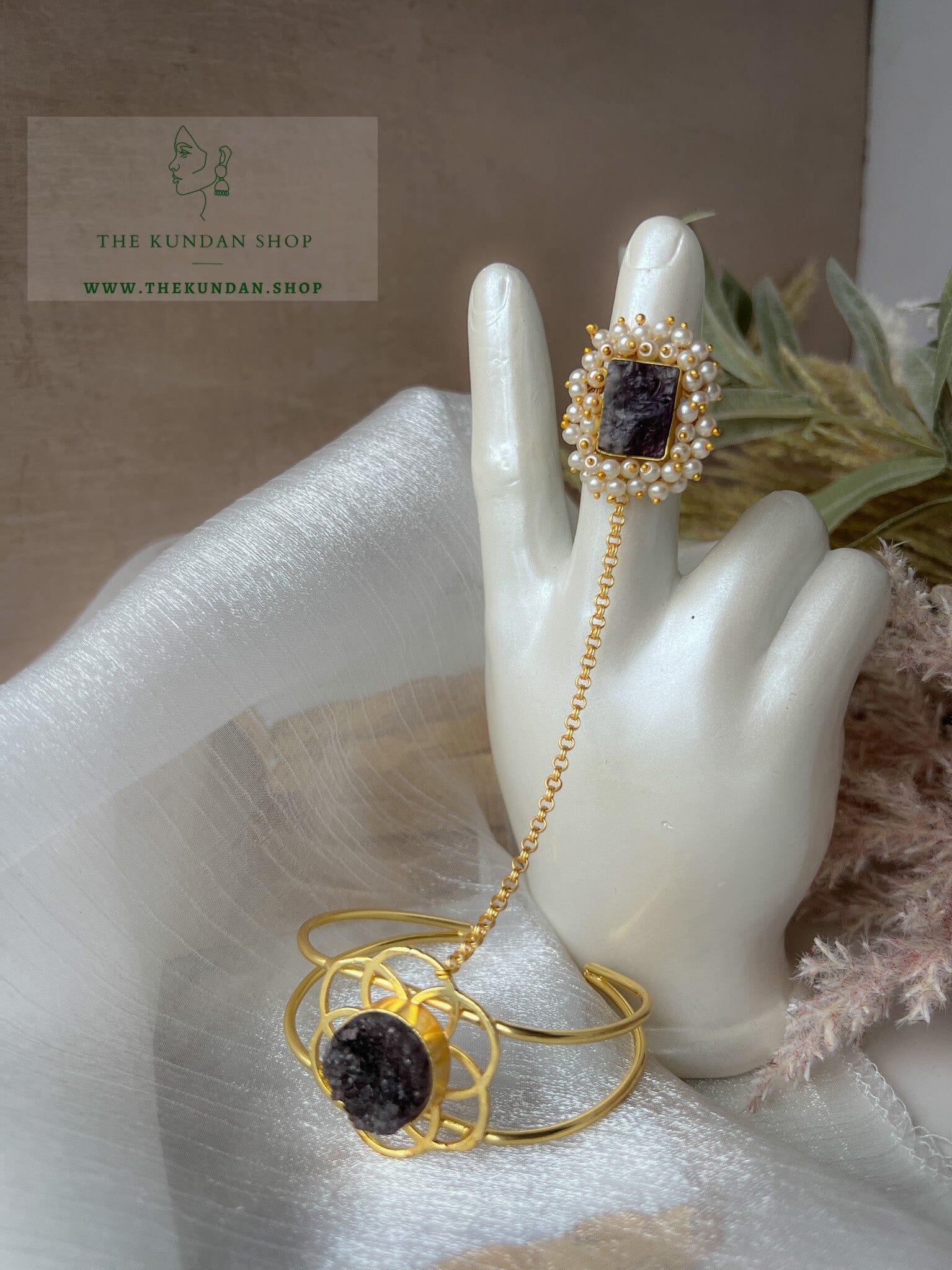 Stones in Grey-Black // Bracelet + Ring Combo Bangles THE KUNDAN SHOP 