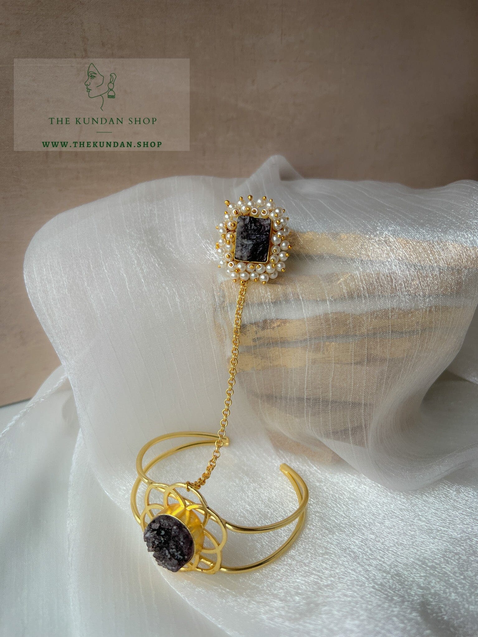 Stones in Grey-Black // Bracelet + Ring Combo Bangles THE KUNDAN SHOP 