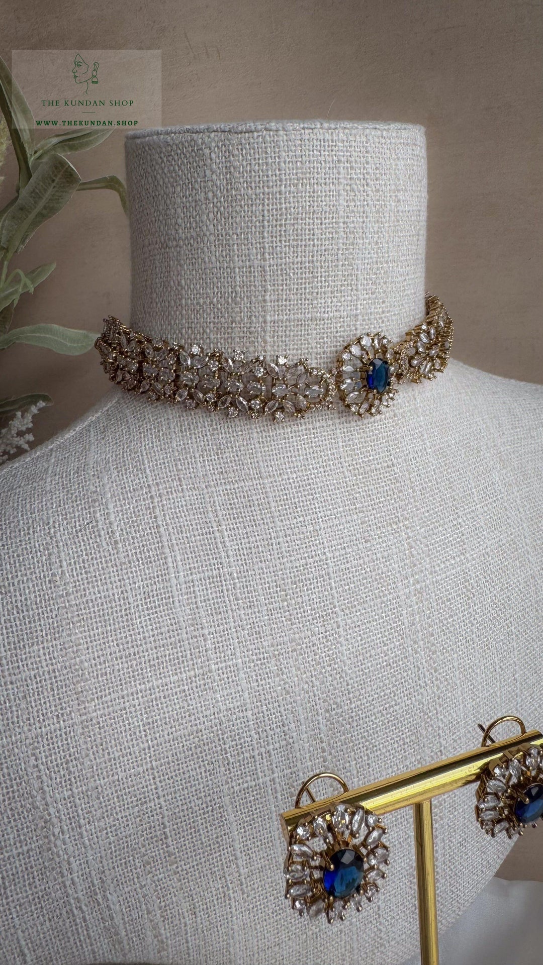 Aurora in Champagne // Sapphire Blue Necklace Sets THE KUNDAN SHOP 