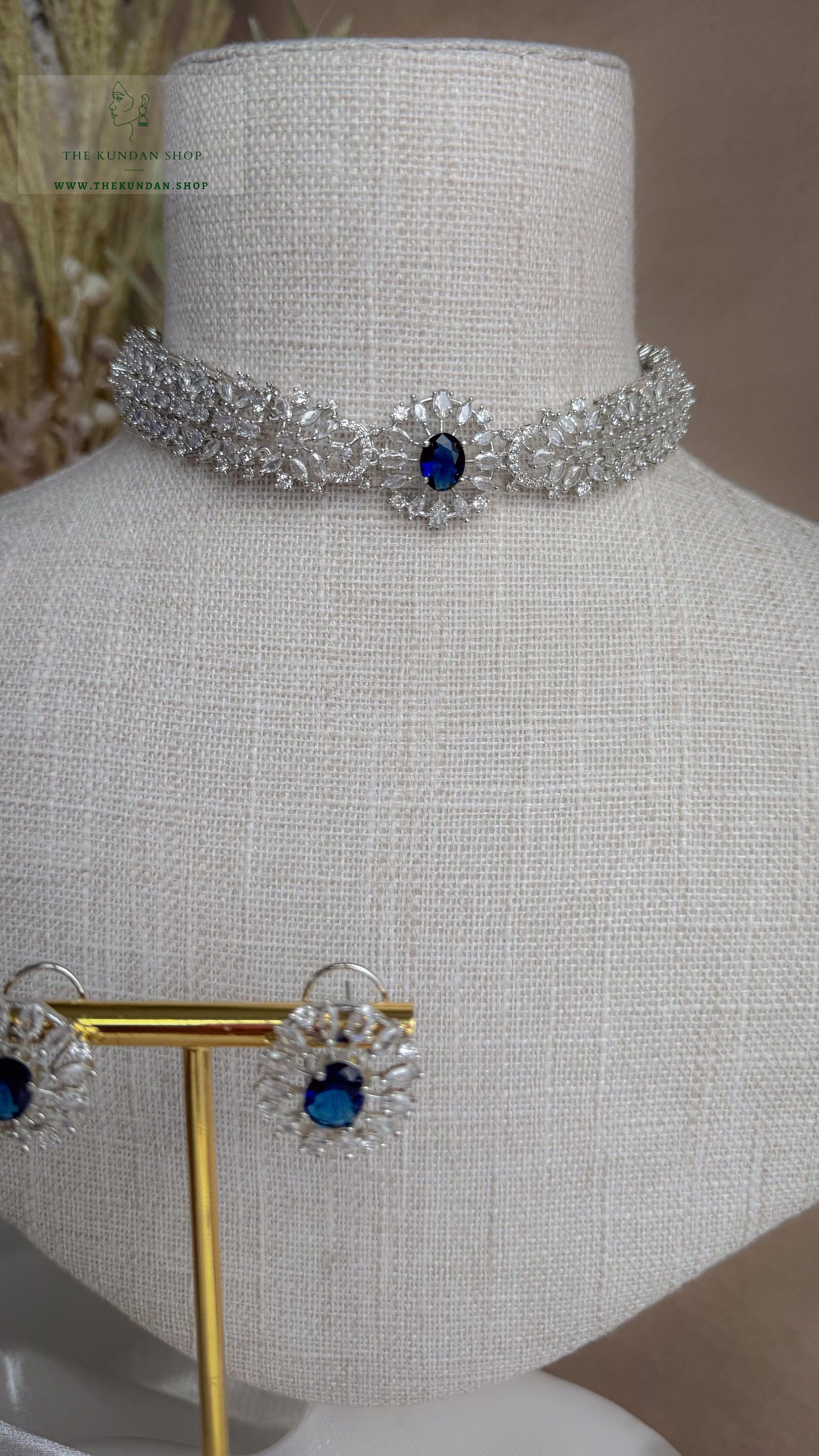 Aurora in Silver // Sapphire Blue Necklace Sets THE KUNDAN SHOP 