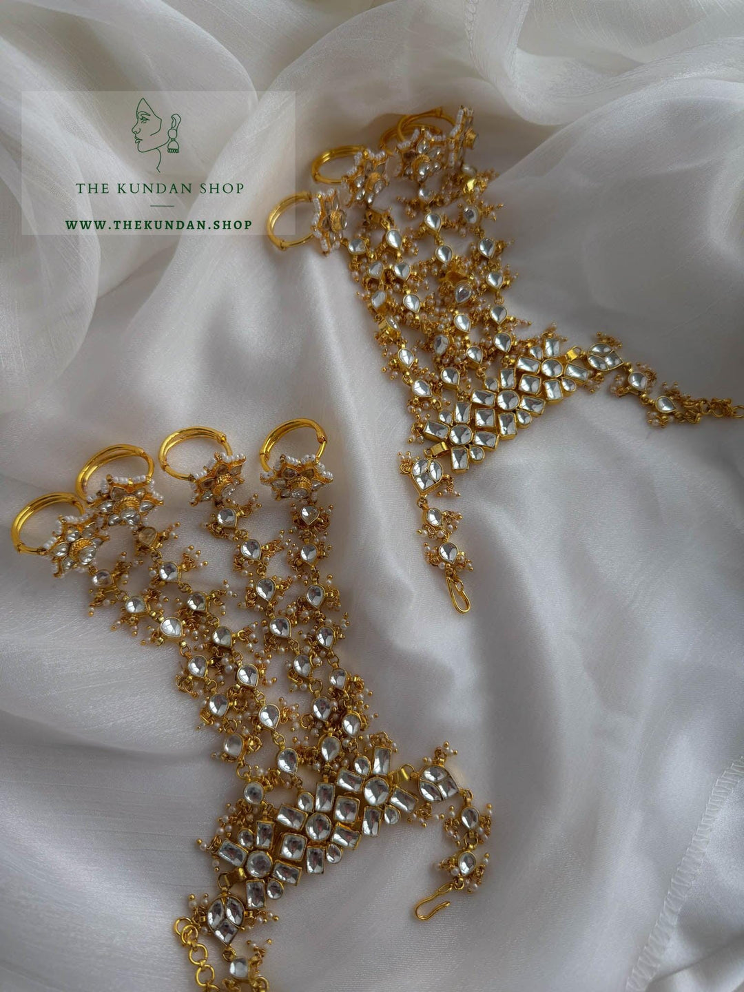 Lavish Floral Rings // Bridal Haathphool Ring THE KUNDAN SHOP 