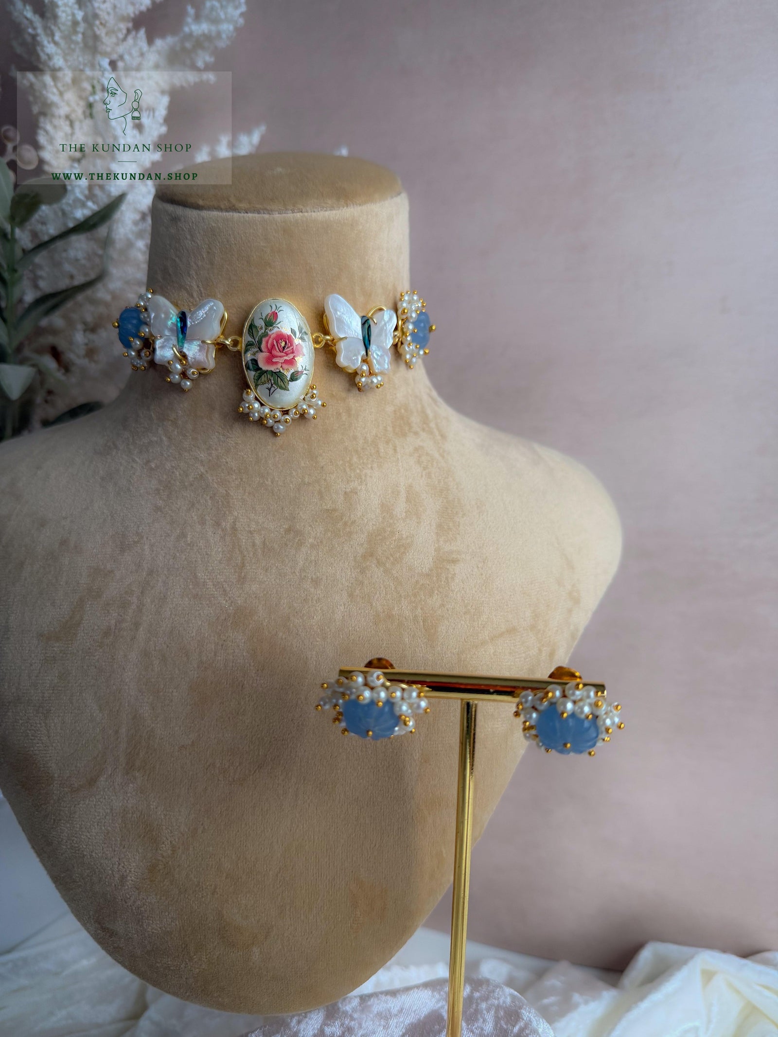 Monarch in Mother of Pearl Necklace Sets THE KUNDAN SHOP 
