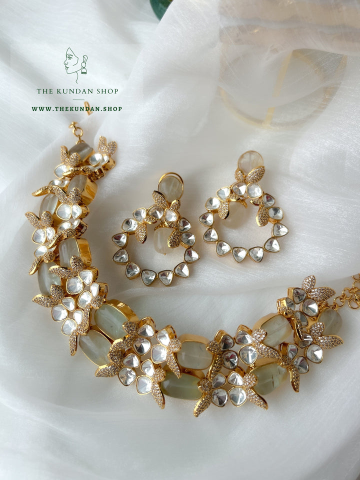 Advantaged in Sage & Gold Necklace Sets THE KUNDAN SHOP 