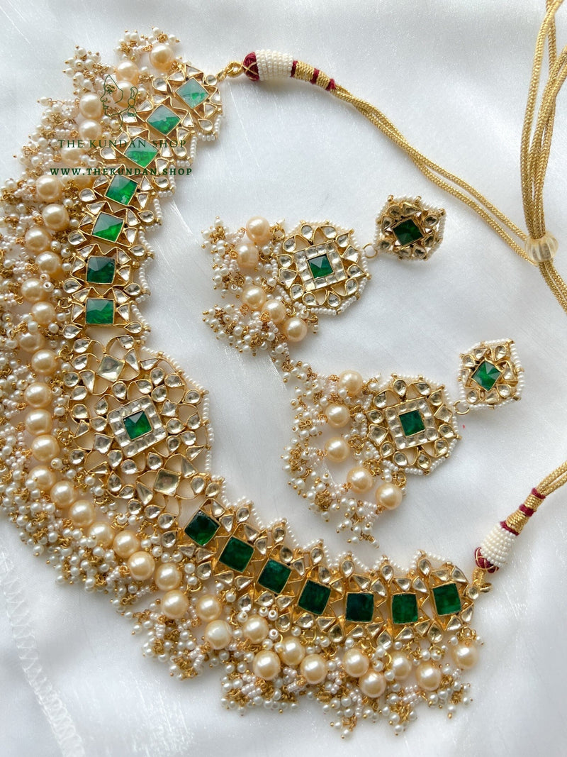 Entice in Green & Pearl Necklace Sets THE KUNDAN SHOP 