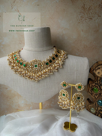 Entice in Green & Pearl Necklace Sets THE KUNDAN SHOP 