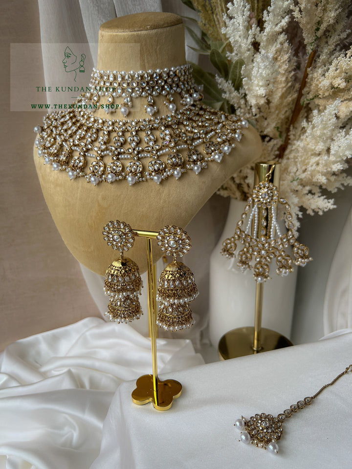 Fantasy in Clear Champagne Necklace Sets THE KUNDAN SHOP 