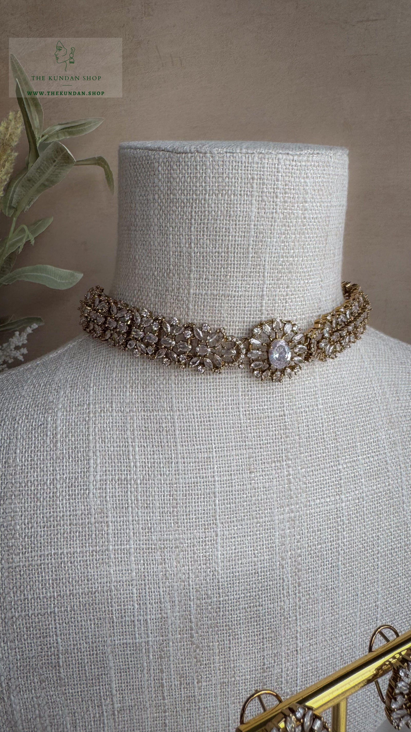 Aurora in Champagne Necklace Sets THE KUNDAN SHOP 