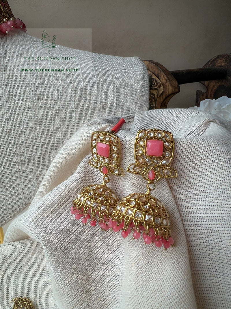 Vivid in Coral Pink Necklace Sets THE KUNDAN SHOP 