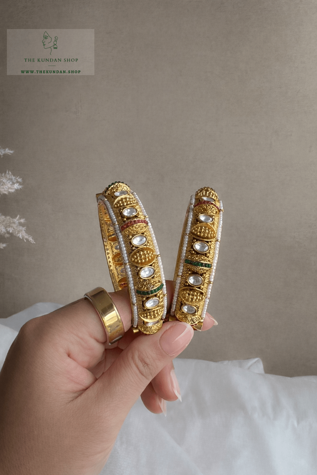 Ornate Stone // Kangan Bangles THE KUNDAN SHOP 
