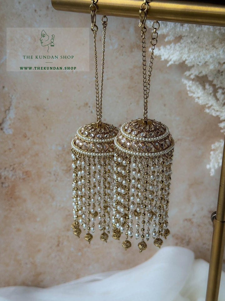 Centered Pearl // Dainty Kaleeray Kaleeray THE KUNDAN SHOP 