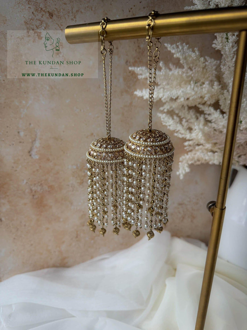 Centered Pearl // Dainty Kaleeray Kaleeray THE KUNDAN SHOP 