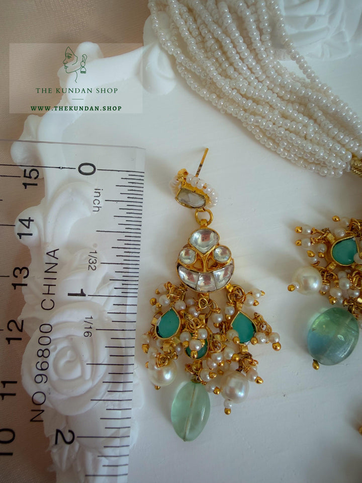 Chand Pendant in Mint