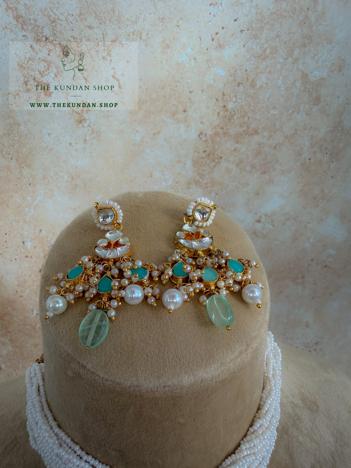 Chand Pendant in Mint