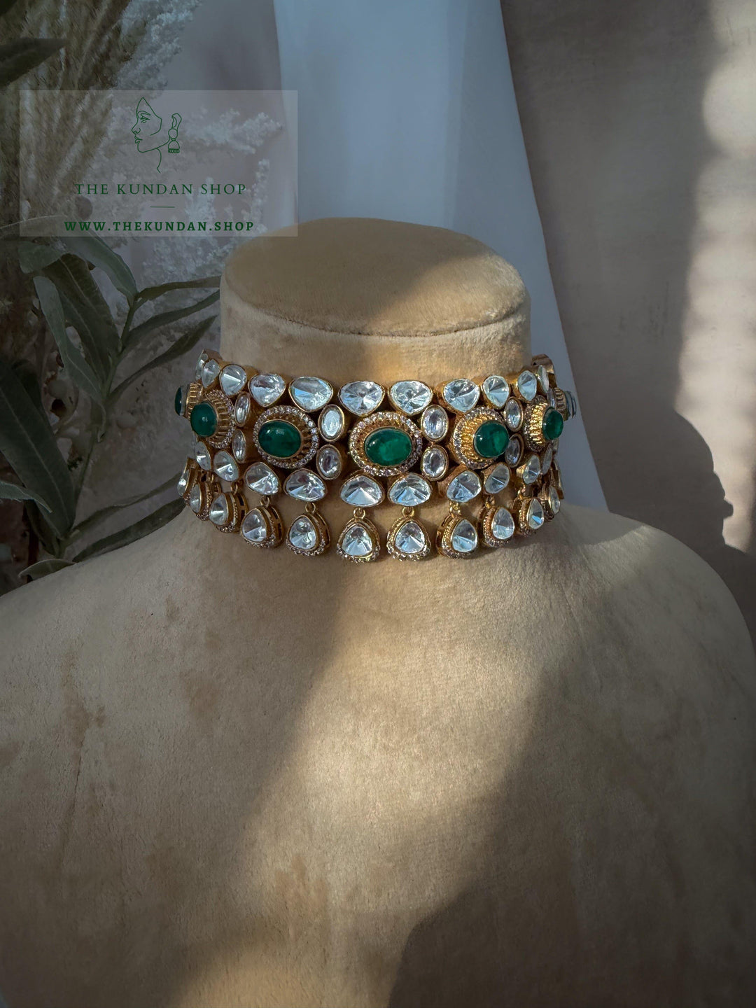 Courted in Stone // Dark Green Necklace Sets THE KUNDAN SHOP 