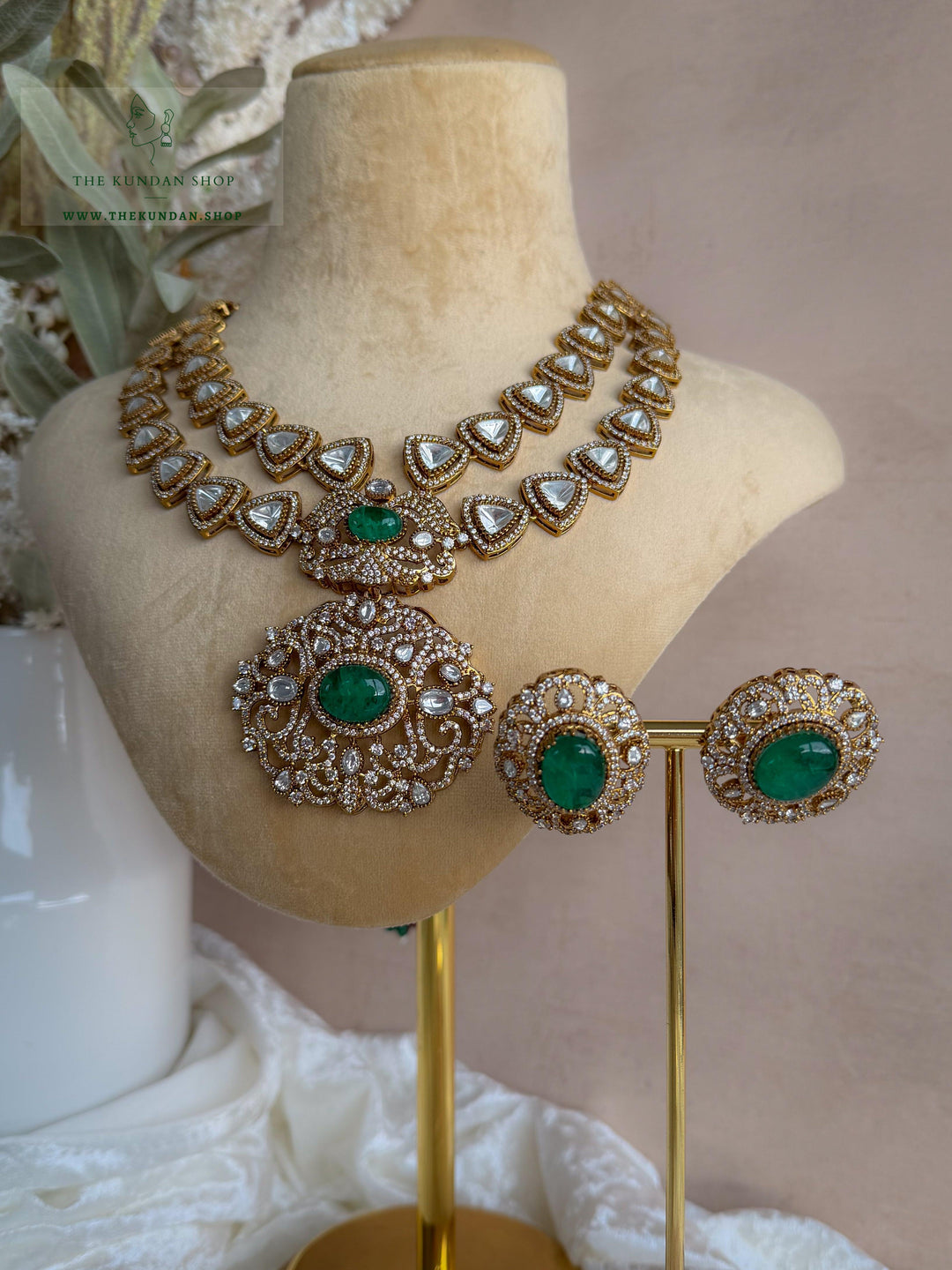 Emerald Myth Pendant Necklace Sets THE KUNDAN SHOP 