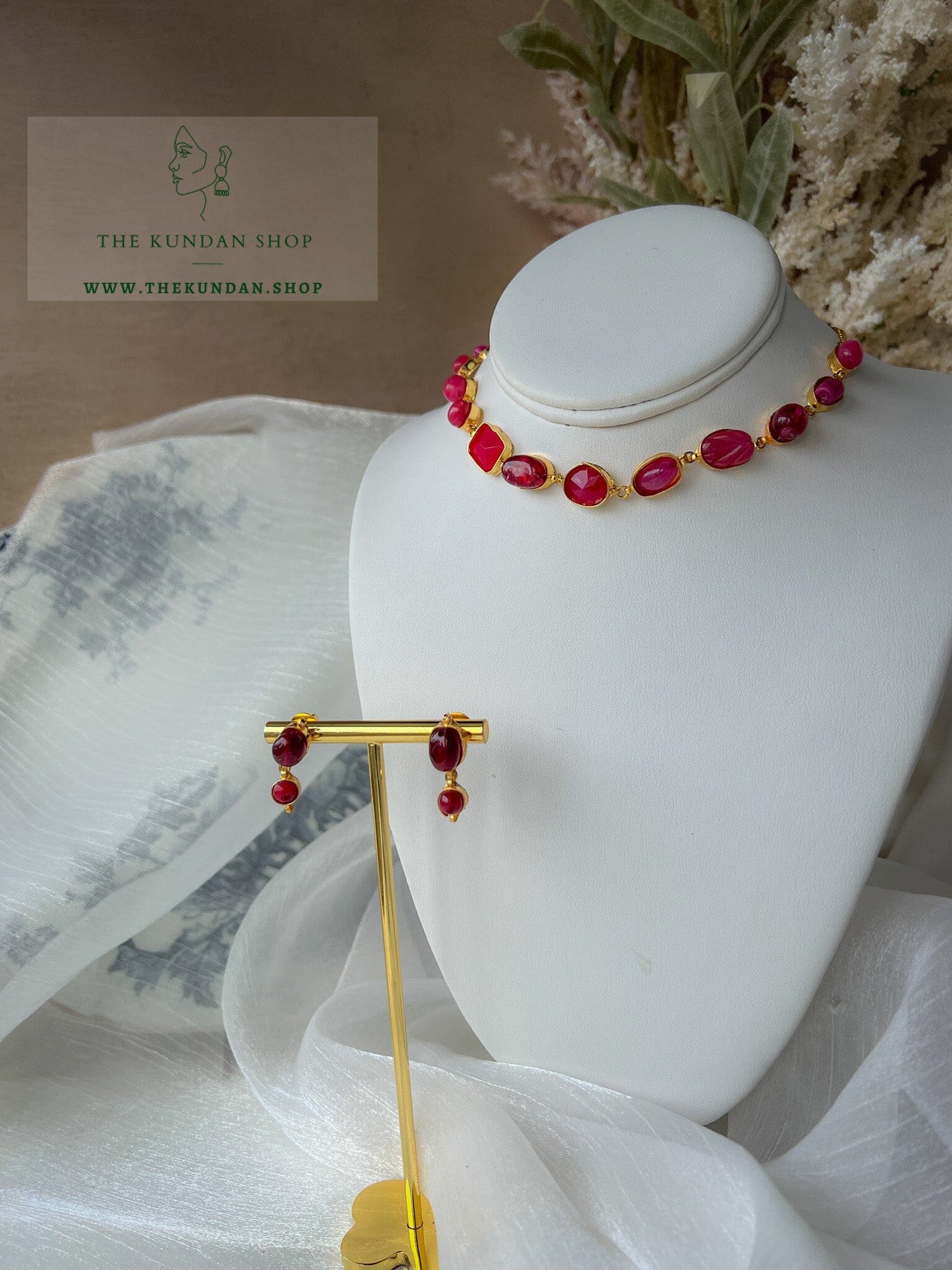 Attentive Stones in Pink Necklace Sets THE KUNDAN SHOP 