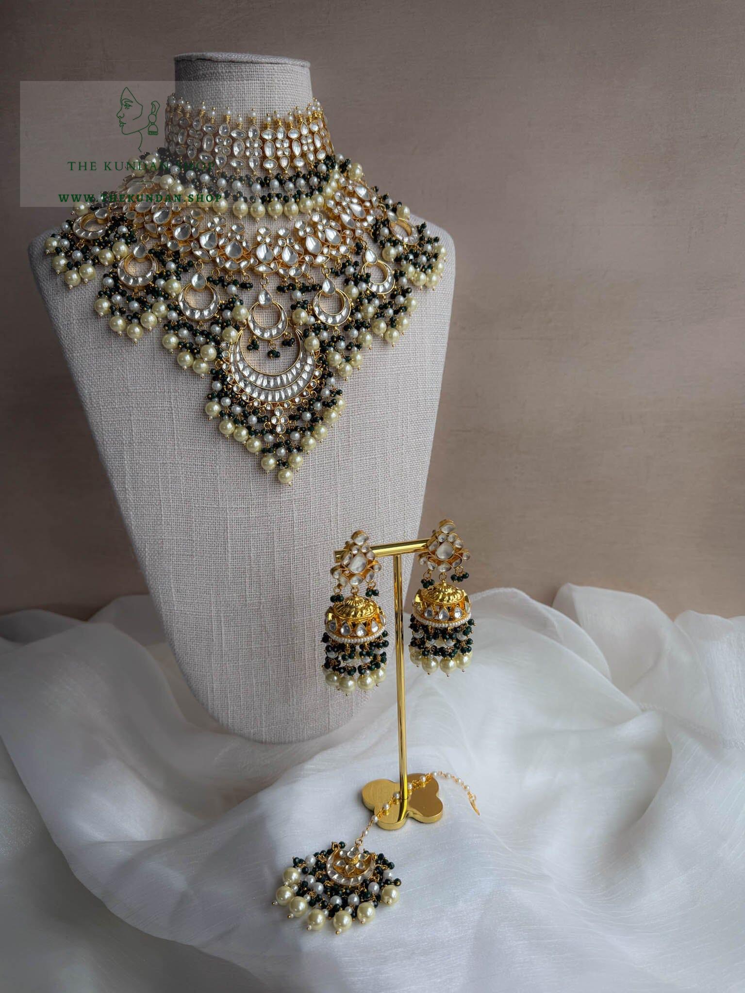 A Spoken Story in Dark Forest Green Necklace Sets THE KUNDAN SHOP 
