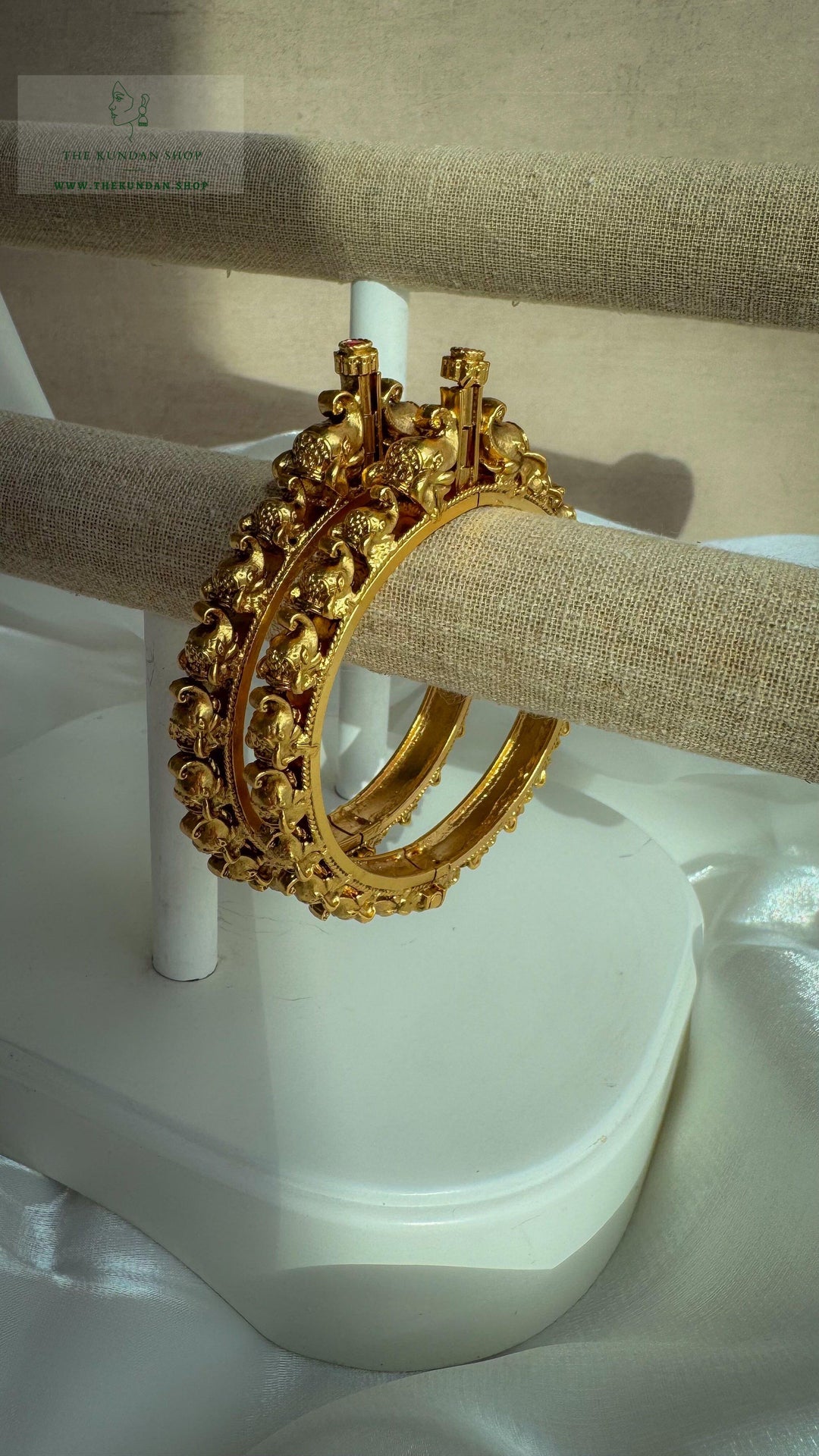 Elephant Embrace // in Antique Bangles THE KUNDAN SHOP 