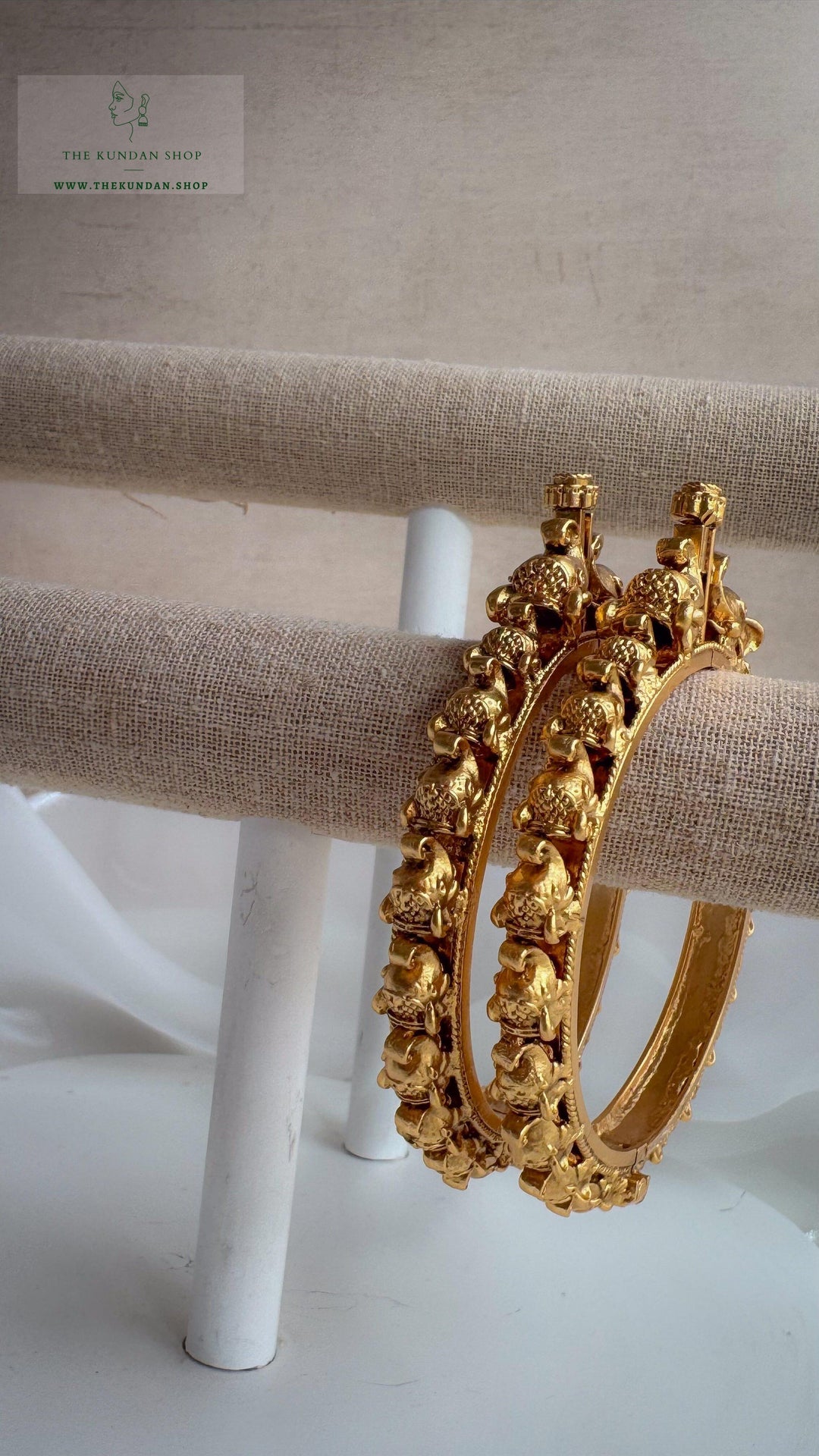 Elephant Embrace // in Antique Bangles THE KUNDAN SHOP 
