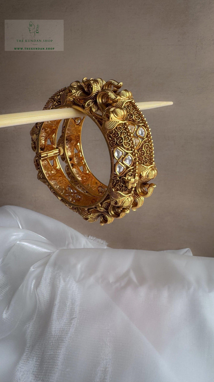Regal Pairs // Kangan Bangles THE KUNDAN SHOP 