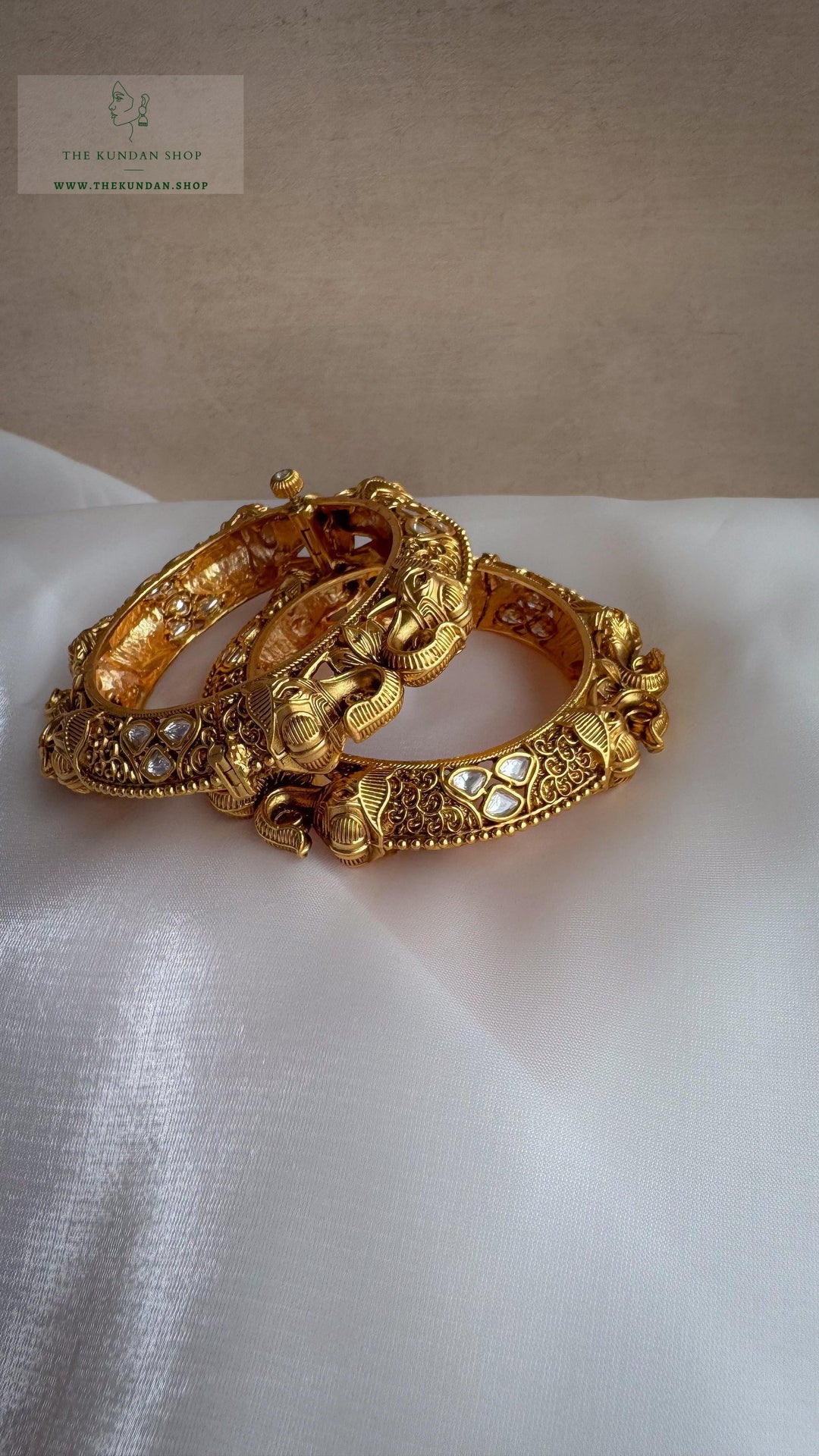 Regal Pairs // Kangan Bangles THE KUNDAN SHOP 